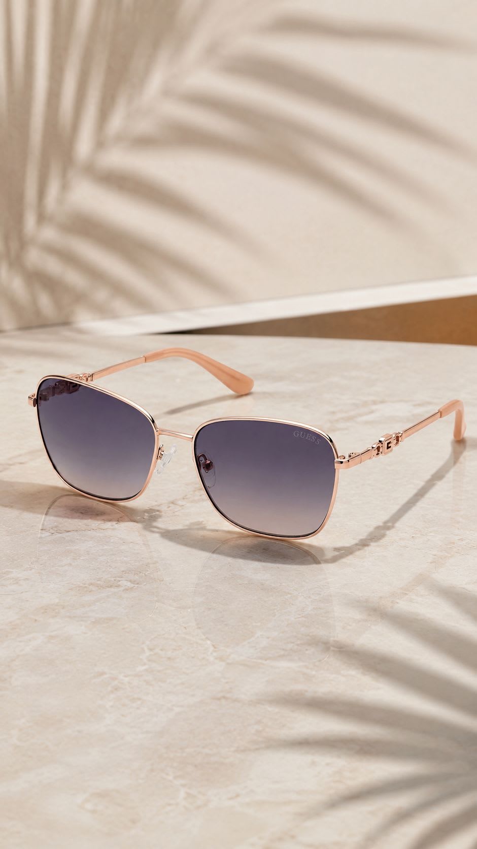 Lunettes de soleil Guess