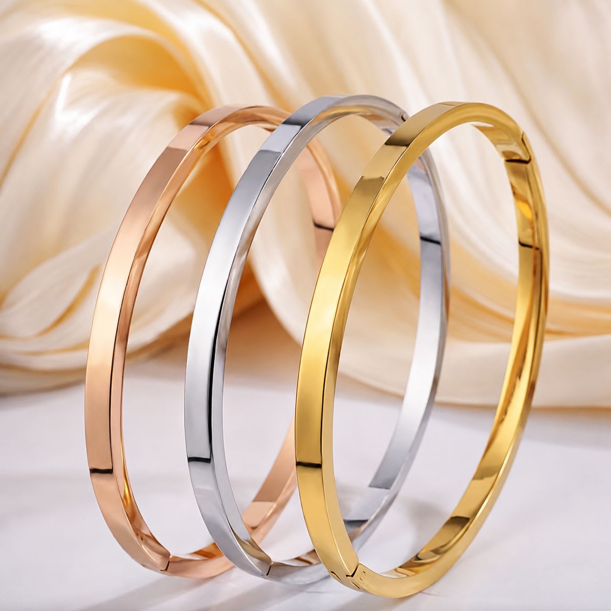 Bracelets faciales tricolores
