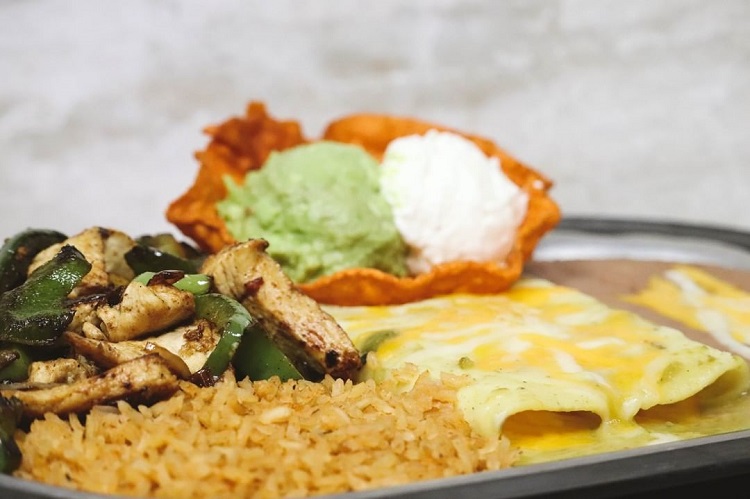 Si Senor Restaurant appeases one's cravings with its delicious New Mexican cuisine