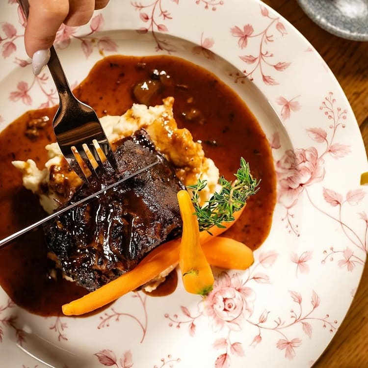 Hen Quarter is a place where you can experiment with several southern dishes in the most lovable form