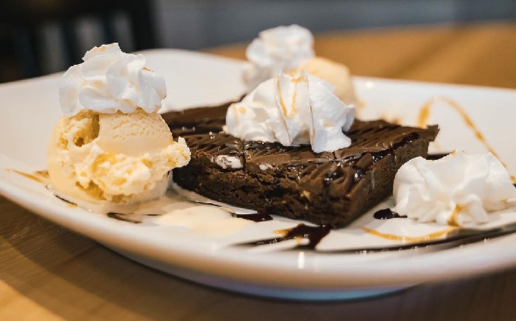 Beer City Bread Co. is considered one of the cool places to eat in the city as it features a range of bakery options