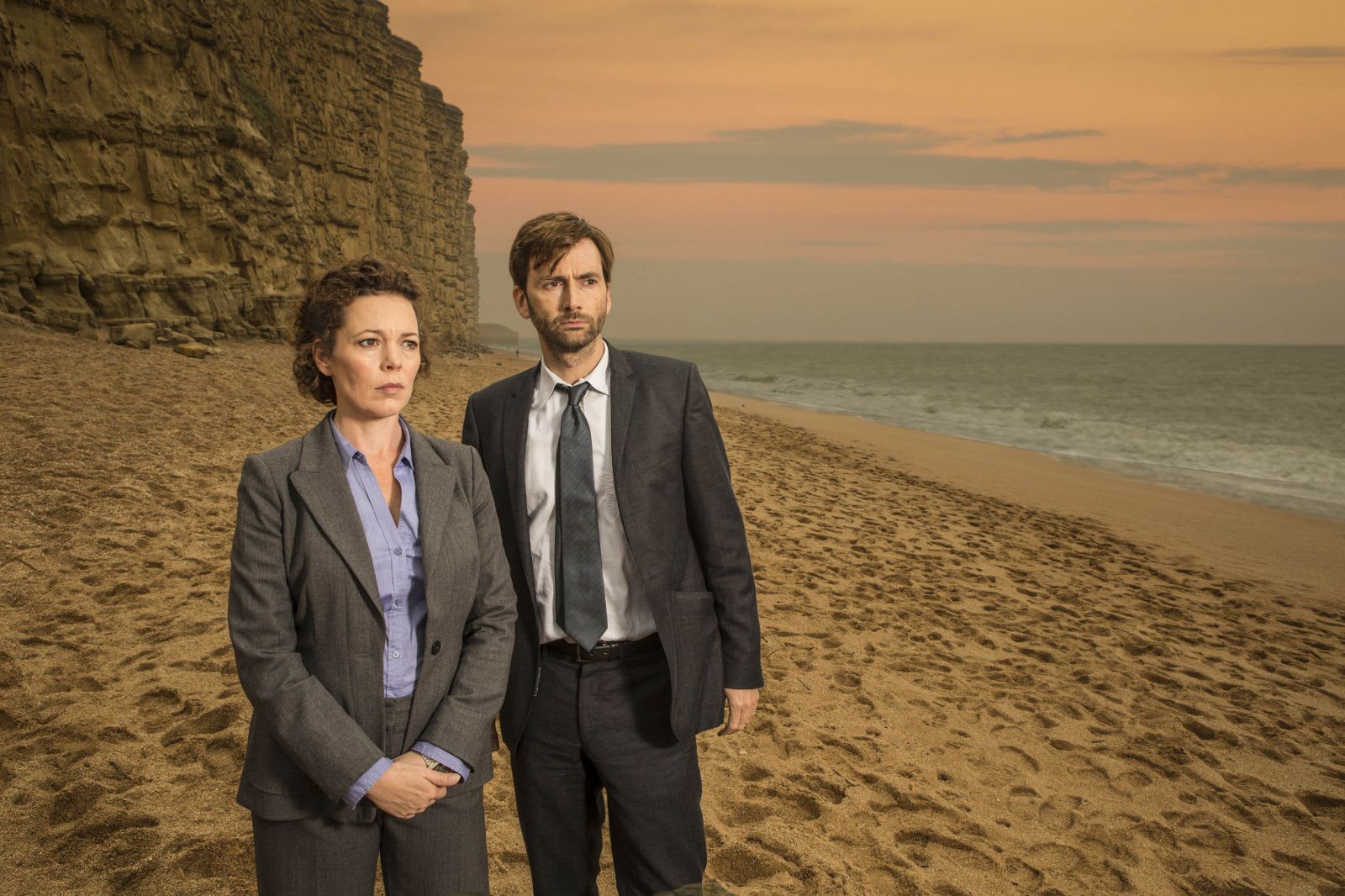 David Tennant, Anna Gunn star in Broadchurch remake