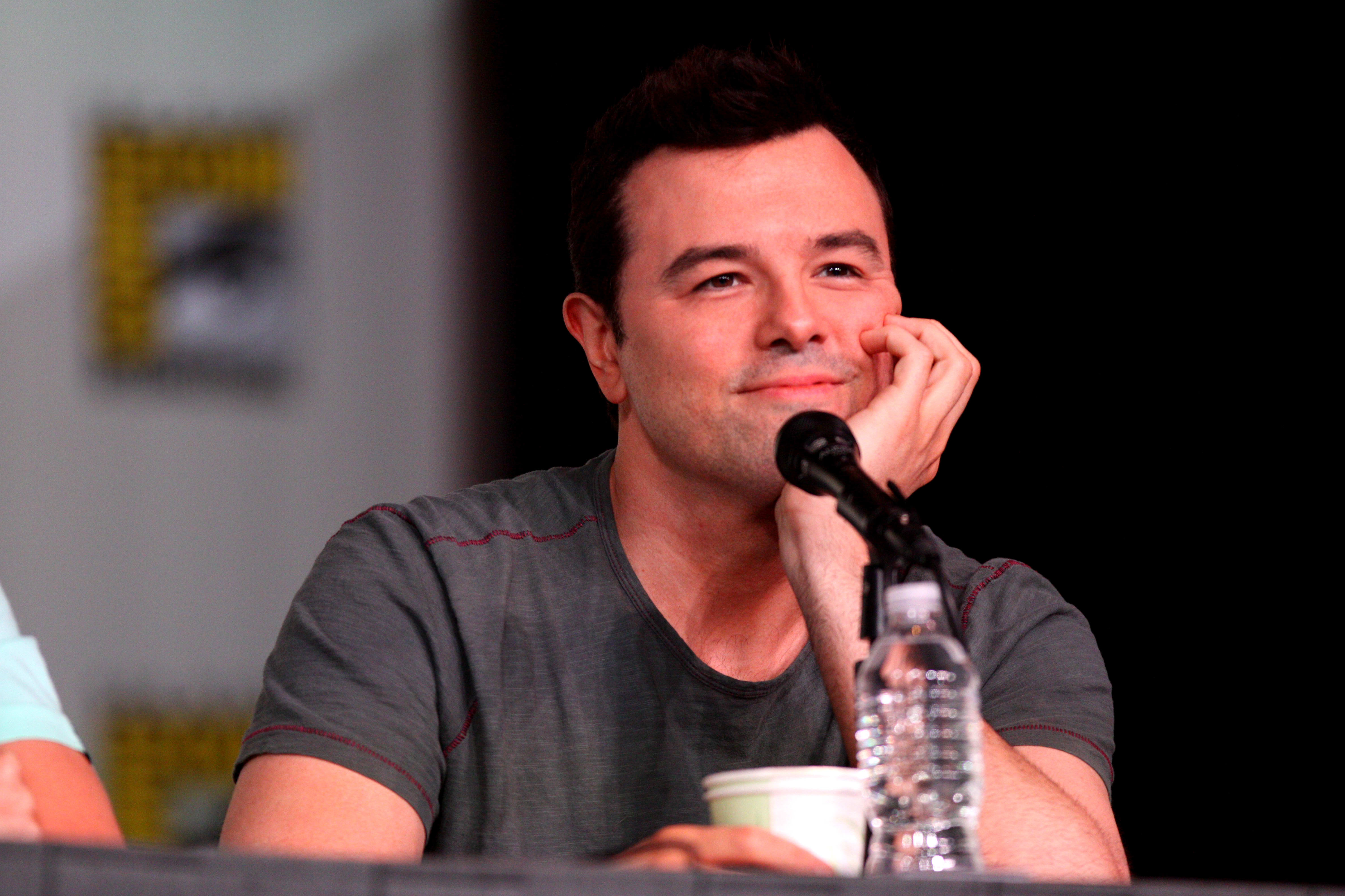 Seth Macfarlane Donates 5 Million To Out Of Work Film And Tv Crew Fund Kftv 5704