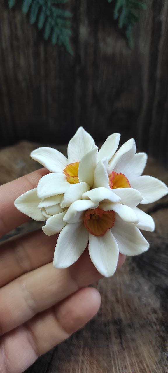 Силіконова форма трійник білих нарцисів 