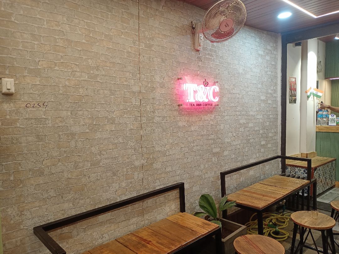 T & C Cafe