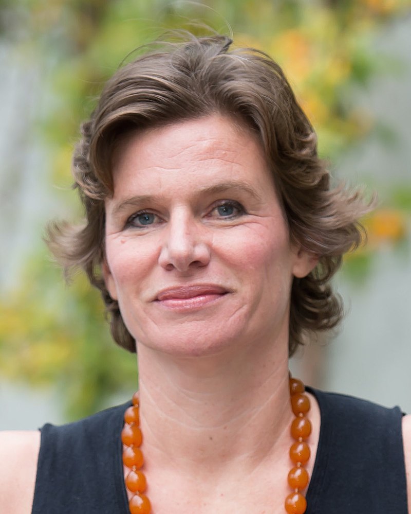 Mariana Mazzucato logo