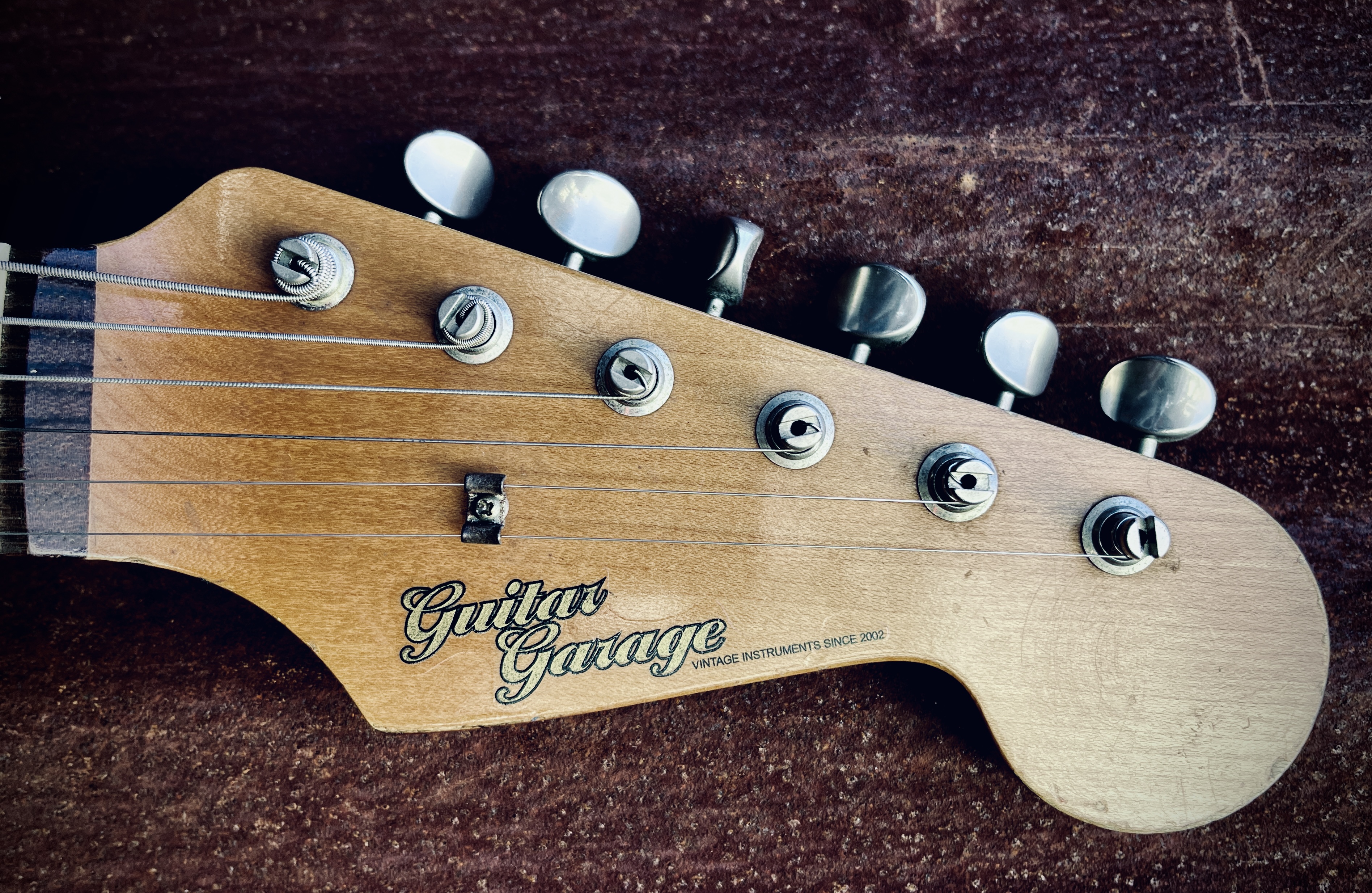 GG GUITARS & PICKUPS