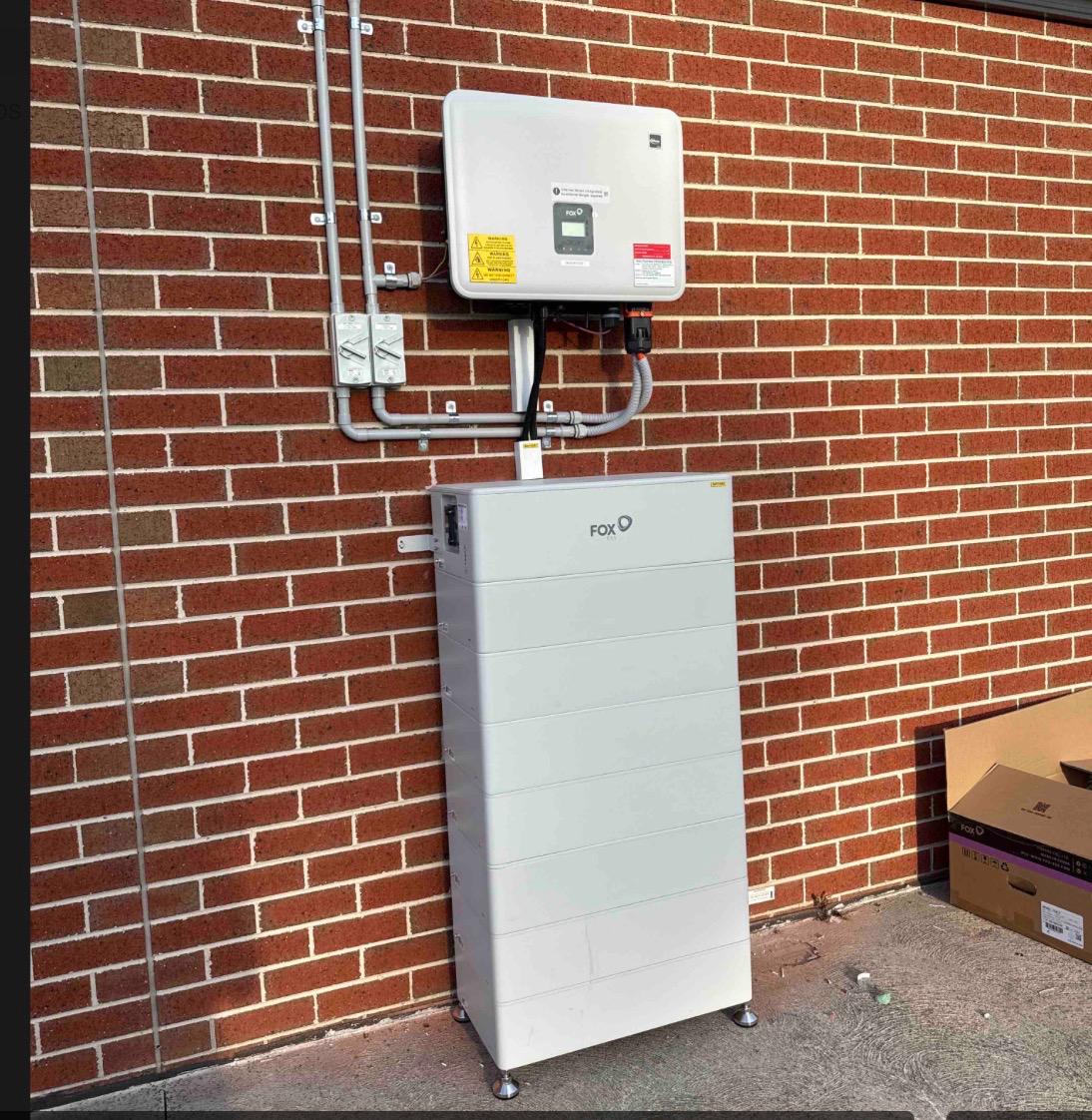 Amos Green Energy solar battery installation