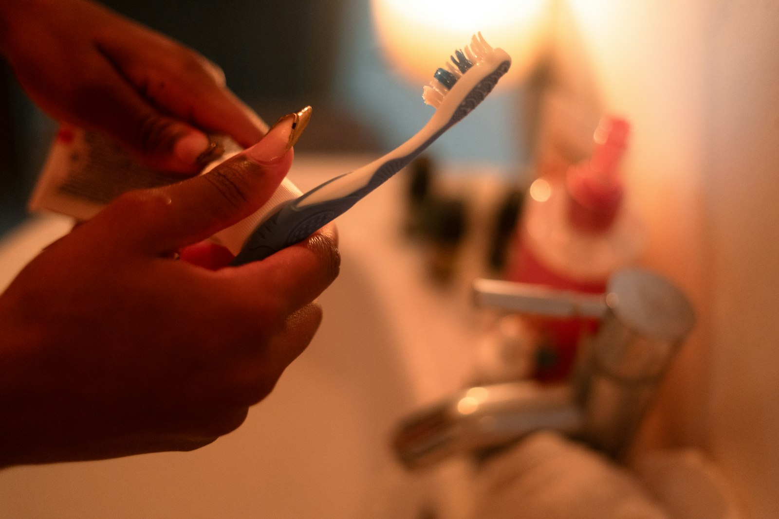 Why Do My Gums Bleed When I Brush? Causes and What Helps
