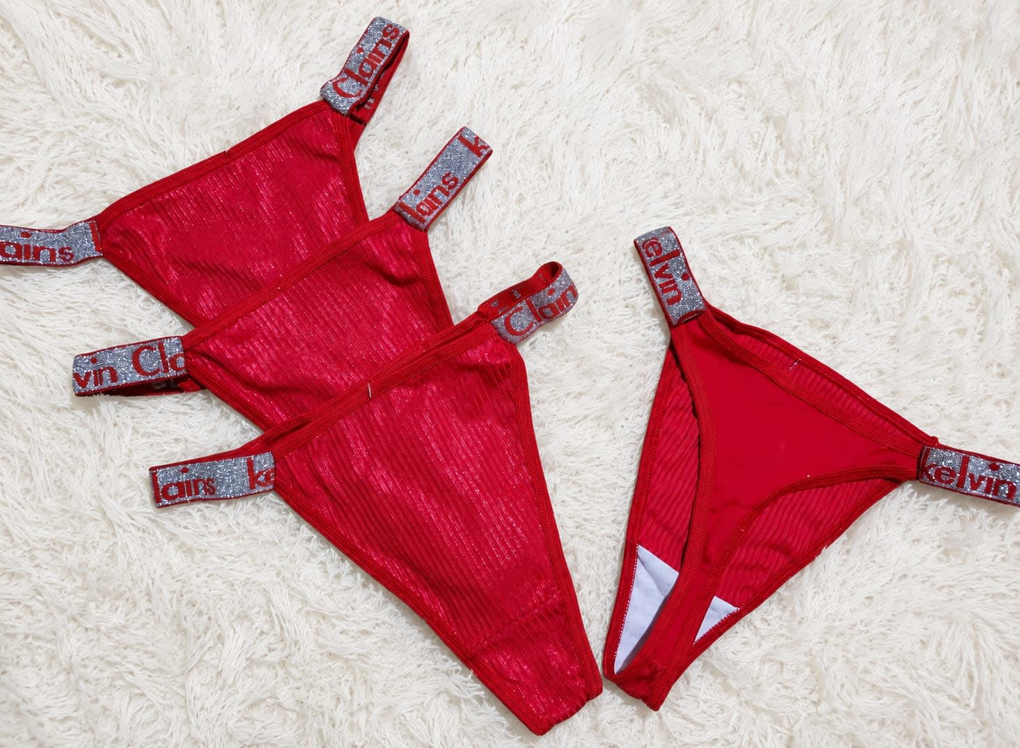 Cola less con brillo morley Calvin Klein