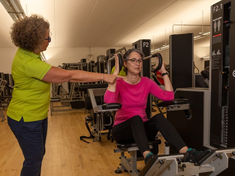 Ganzkörper-Rückentraining Bochum - Umfassendes Programm gegen Rückenschmerzen und Verspannungen