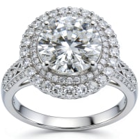 Halo engagement ring