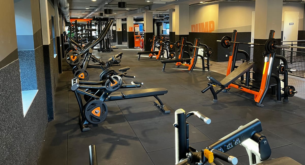 jvtvseucgdrtgevf4zzw - Hero Foto Basic-Fit Enschede Wesselerbrinklaan 24/7 Enschede 0