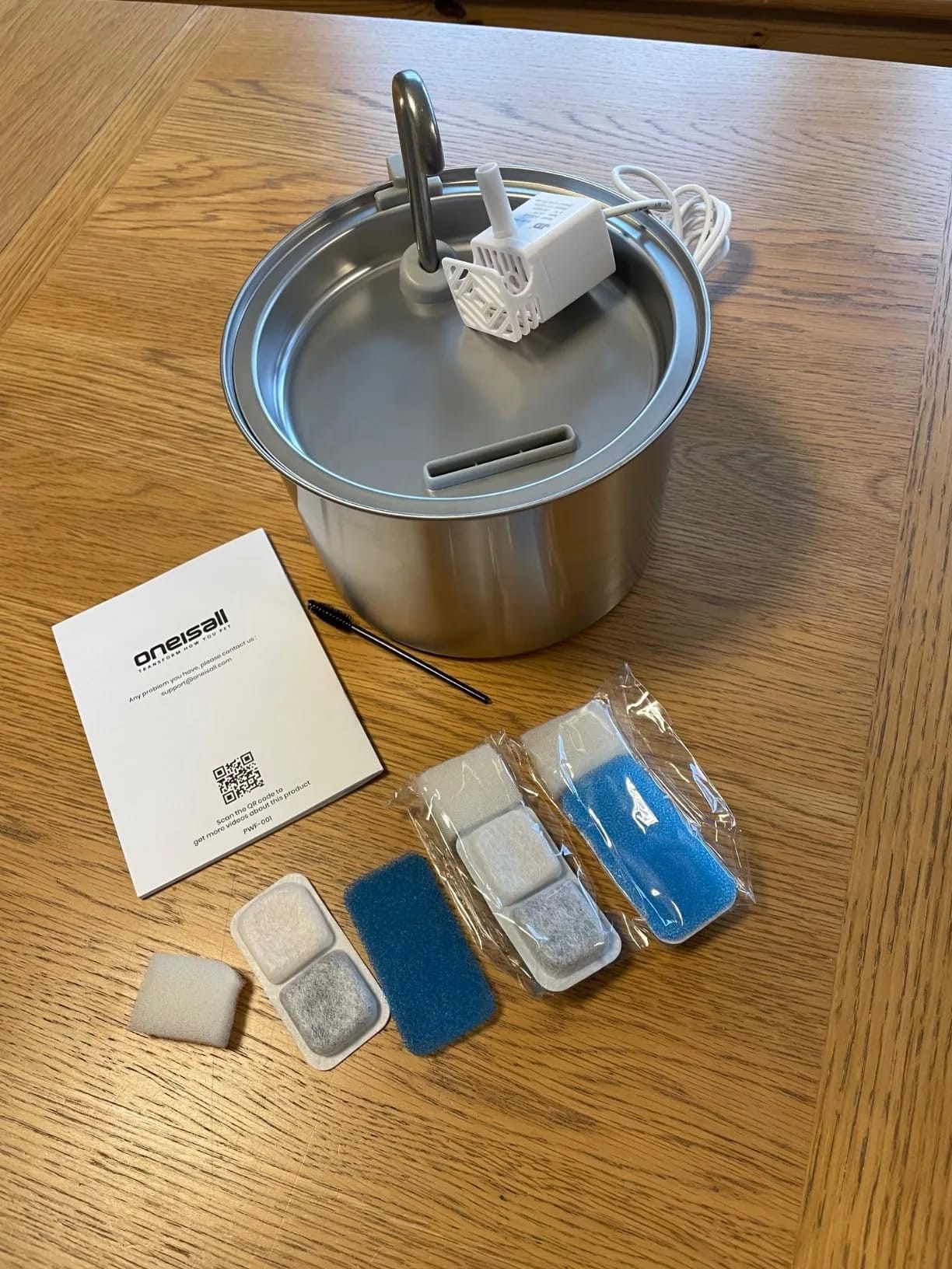 Foto cliente: fontanella per cani in acciaio inox dal design elegante