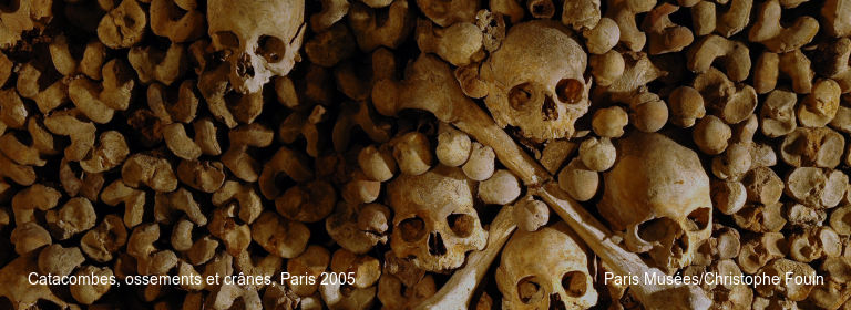 Catacombes, ossements et crânes, Paris 2005 Paris Musées/Christophe Fouin