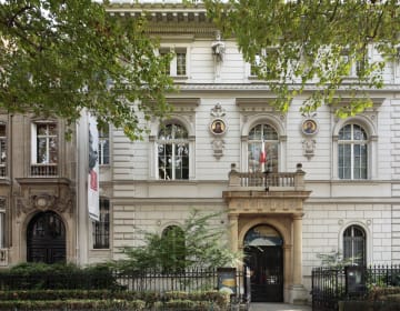 Façade du musée Cernuschi, consacré aux arts asiatiques, Paris, 2014.