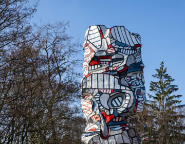 Tour aux figures de Jean Dubuffet sur l'Ile St Germain à Issy-Les-Moulineaux