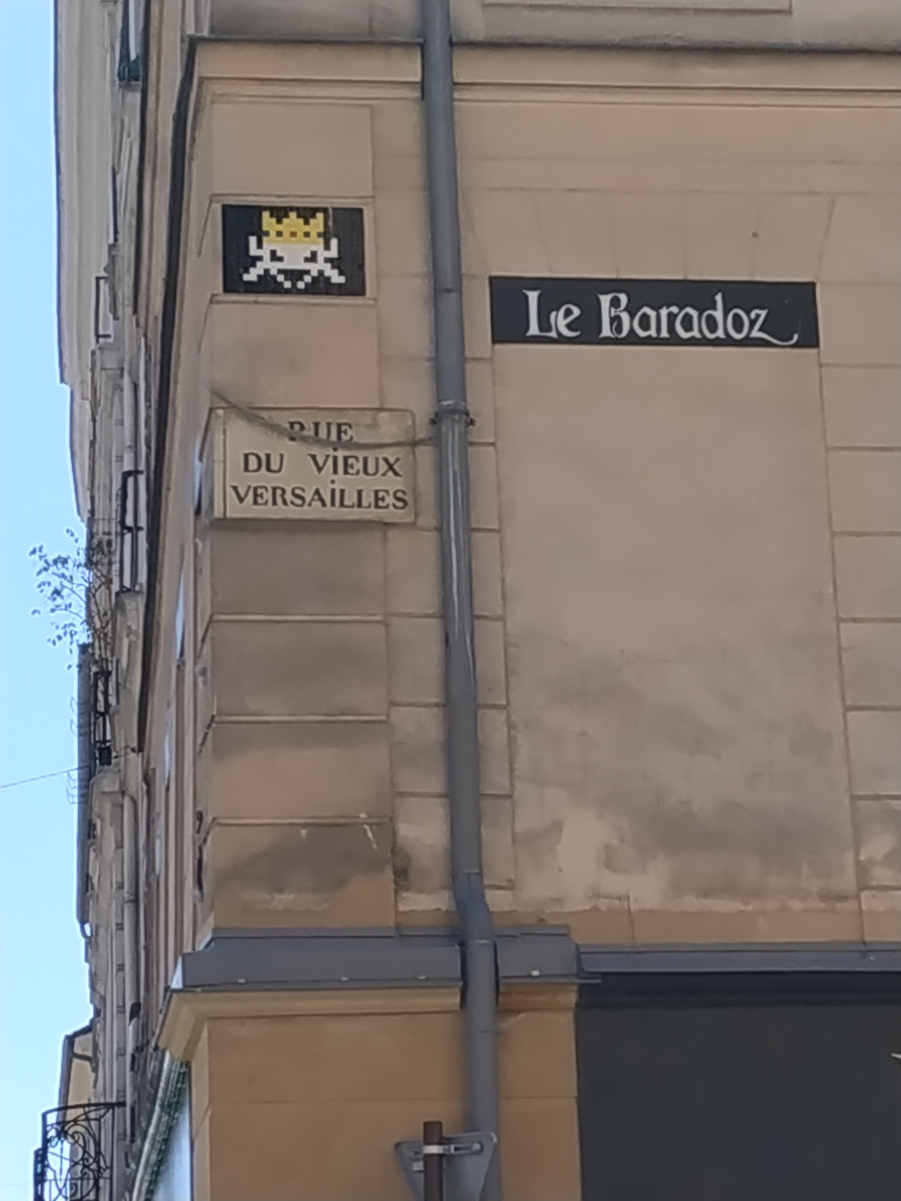 Versailles Street Art