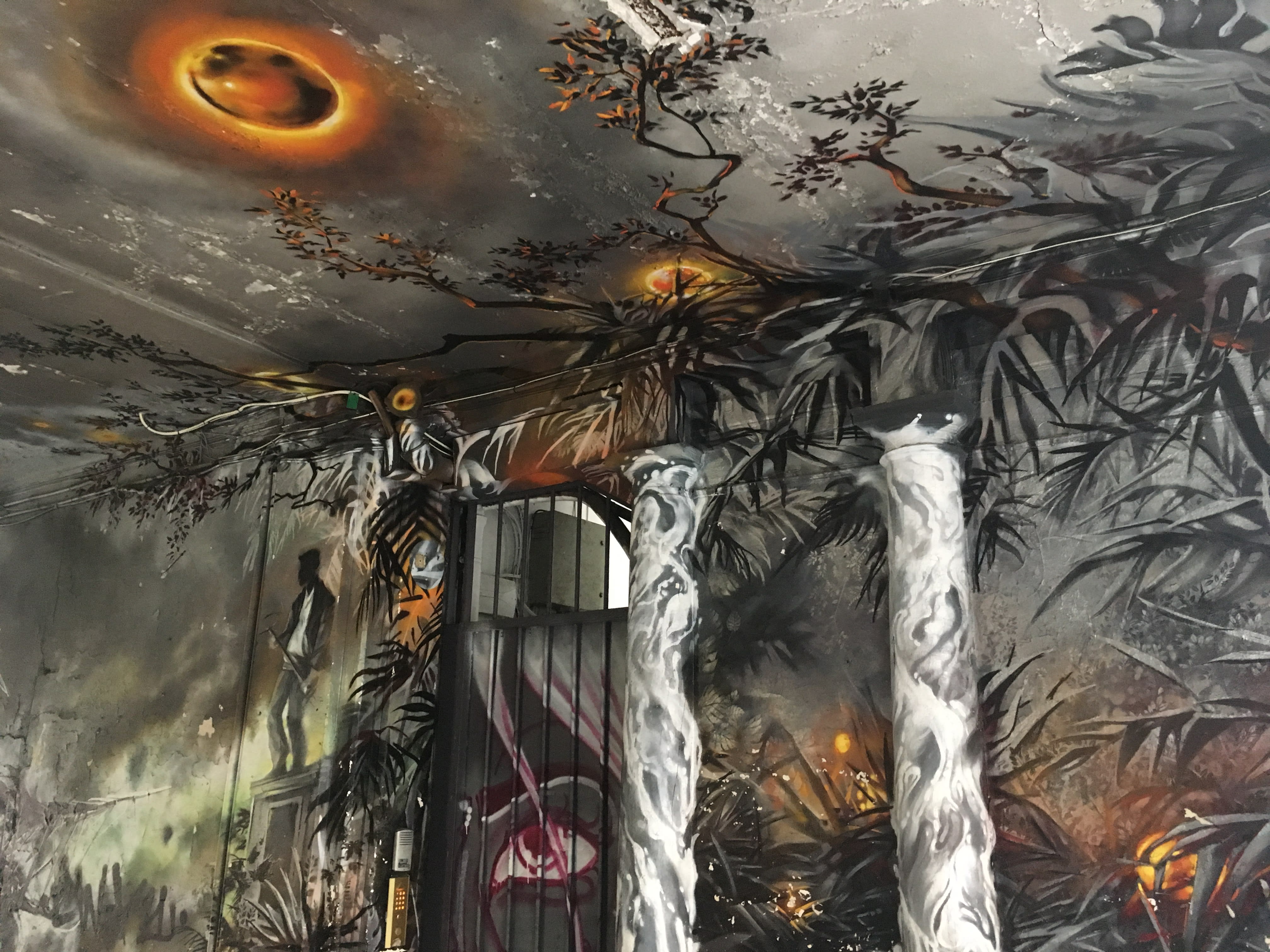 Street Art Le Marais_ UNSOLUB