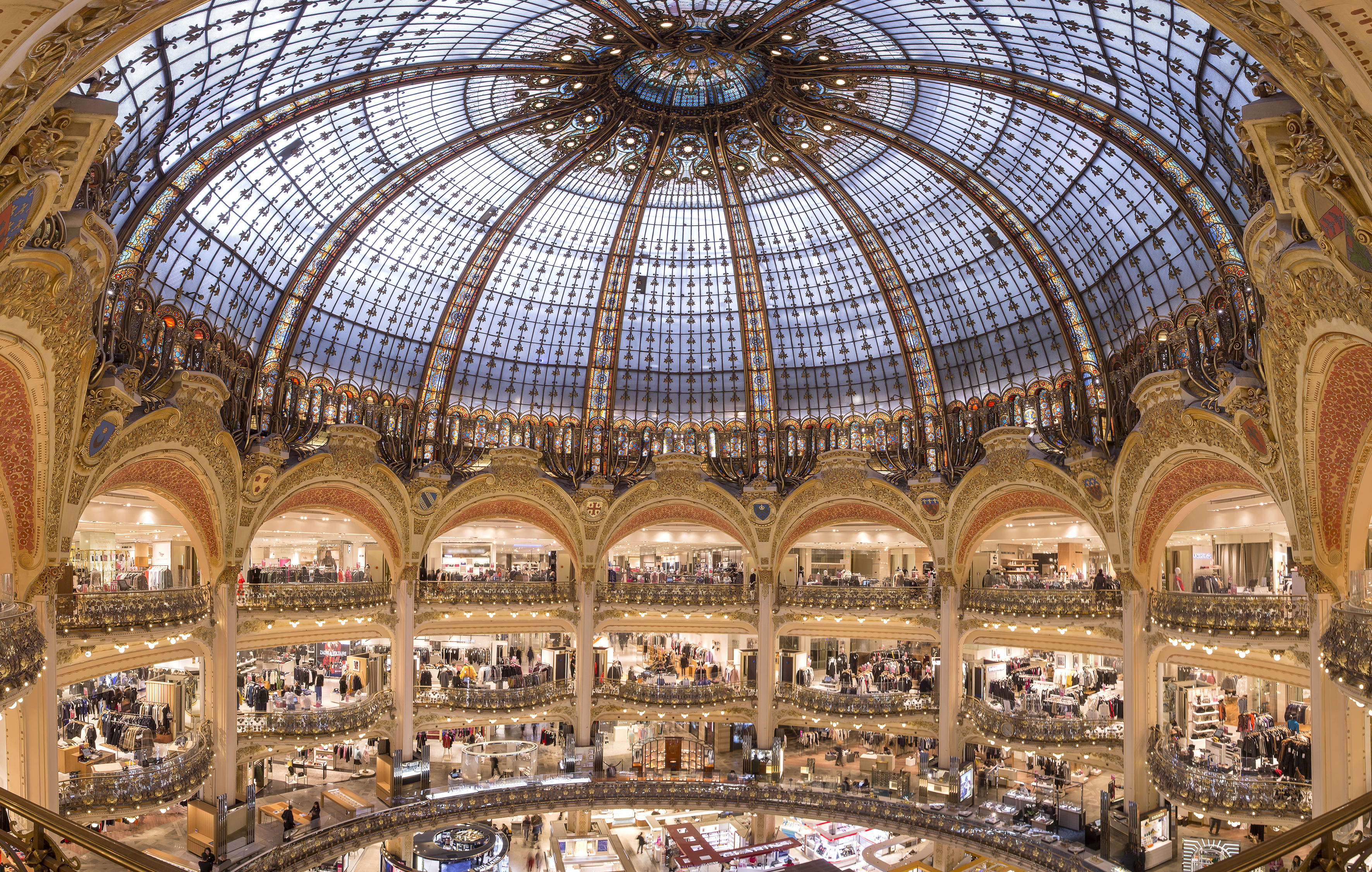 Galeries Lafayette Haussmann%252C la coupole%252C Paris 2016.