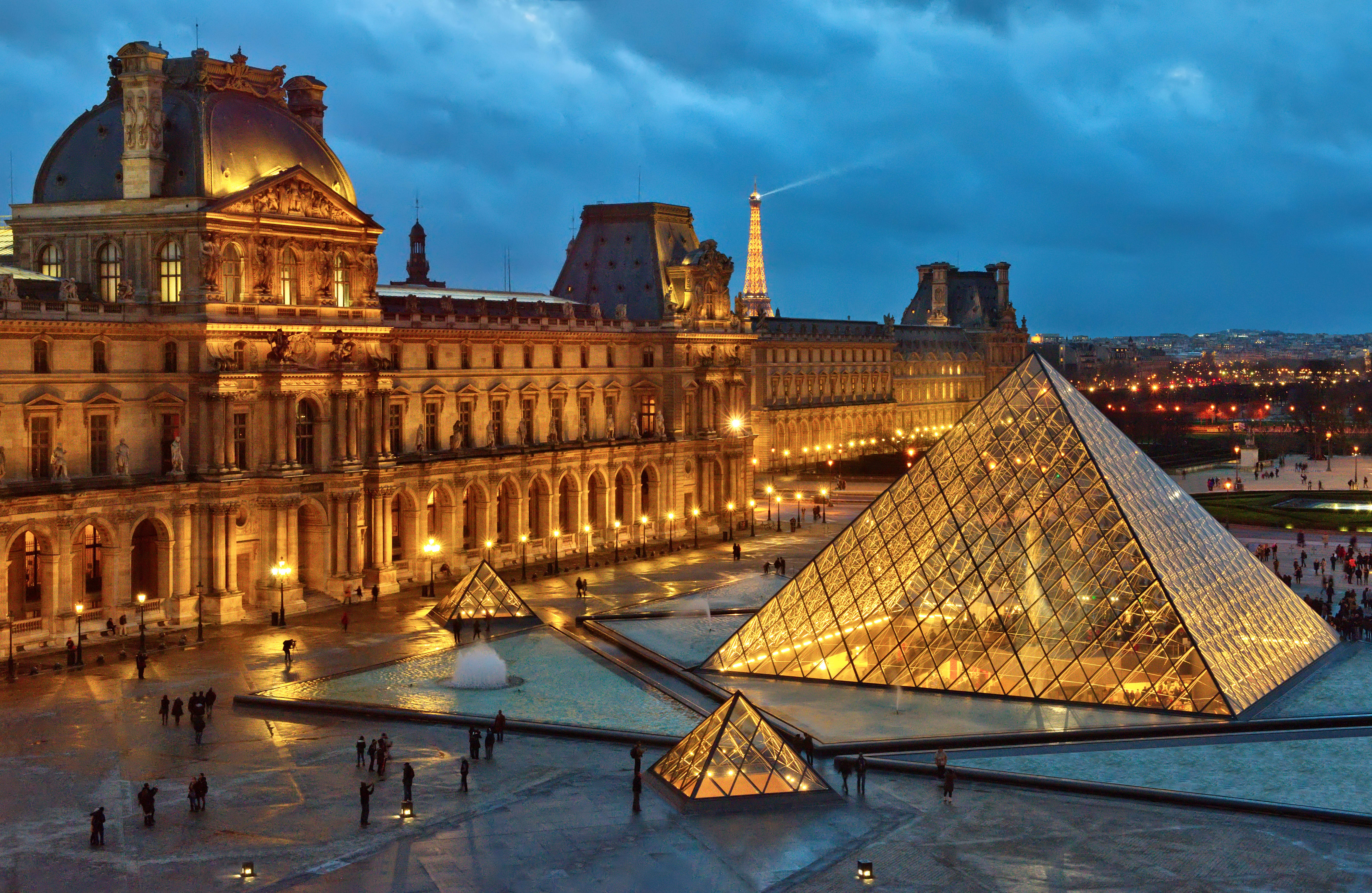 Modern architecture in Paris and its region Top 10 of must see places
