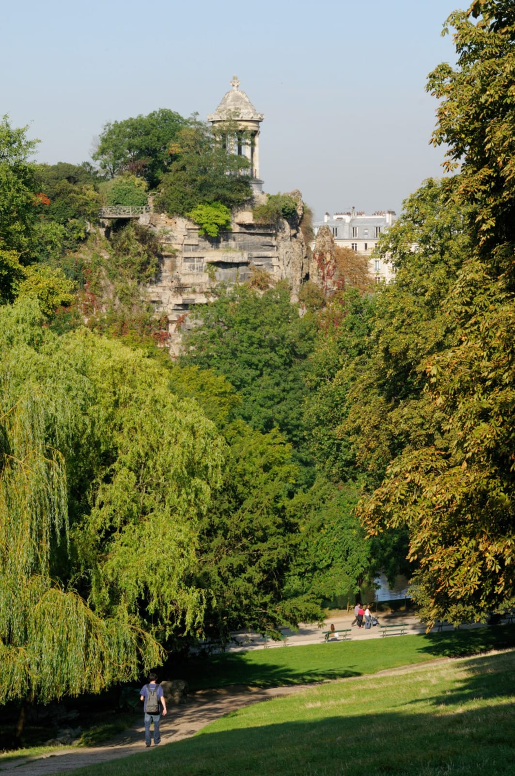 Buttes Chaumont%252C Temple de la Sybille%252C Paris 2008.