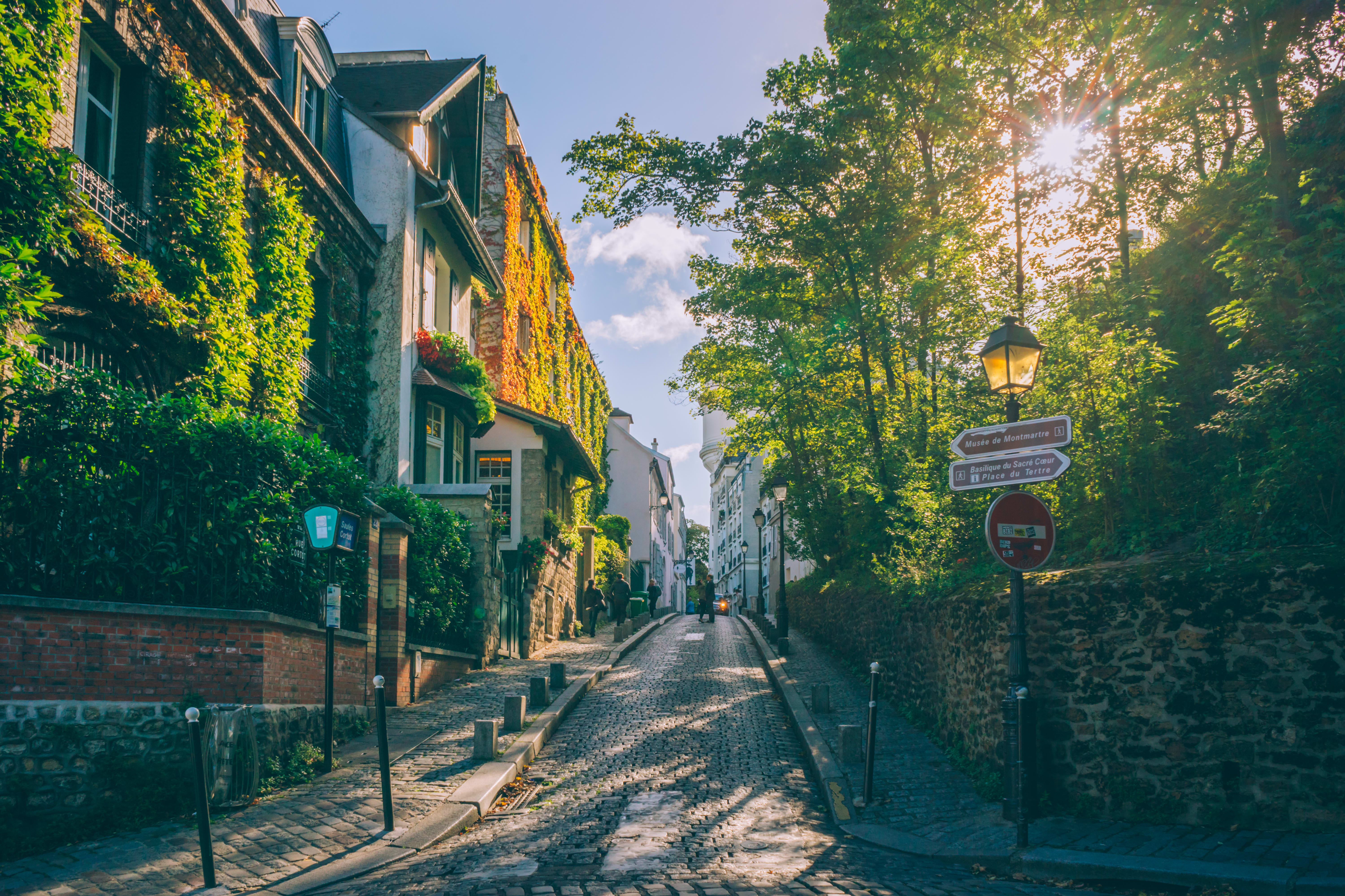 Montmartre ambiance