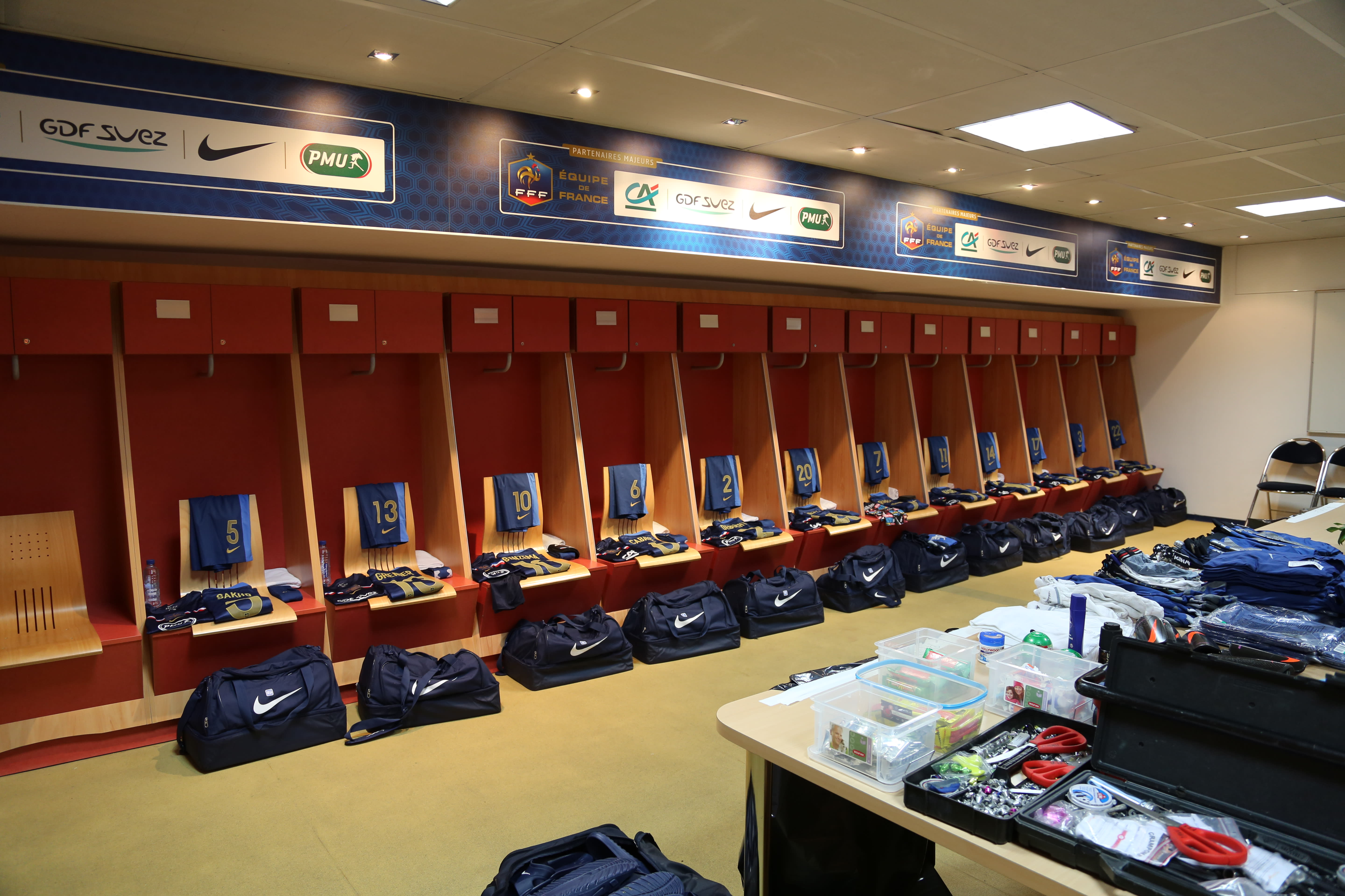 Le vestiaire du Parc des Princes avant la rencontre France-Australie