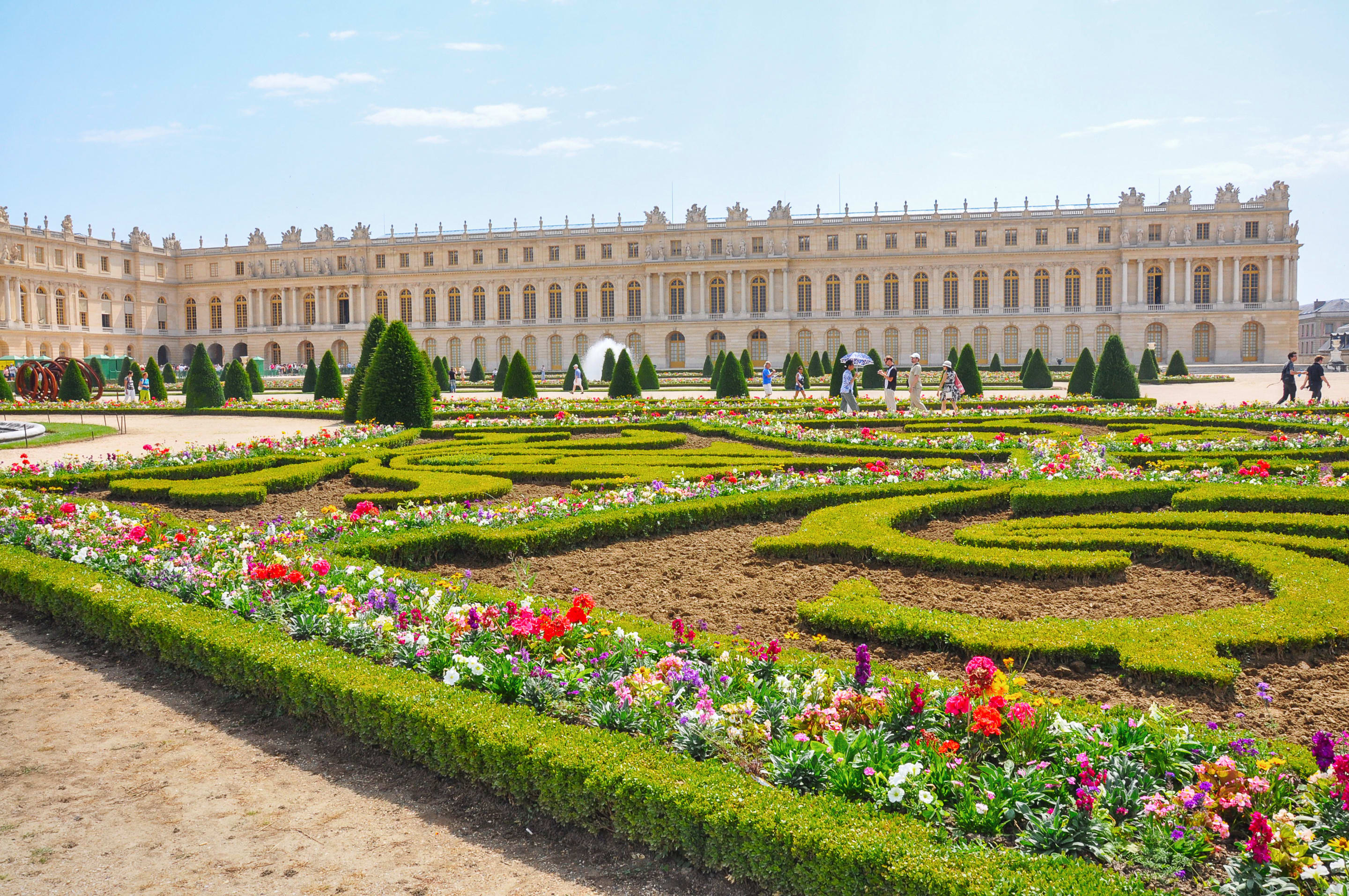 Château de Versailles%252C jardins à la française%252C 2011.