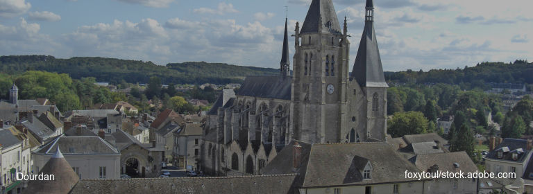 Dourdan foxytoul/stock.adobe.com