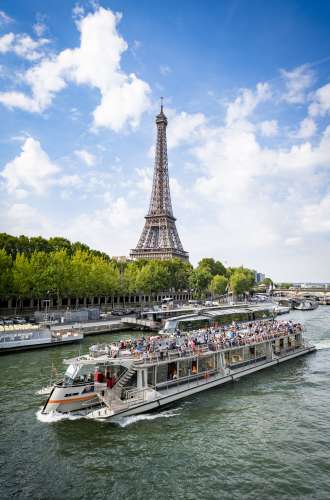 Bateaux Parisiens sur la Seine