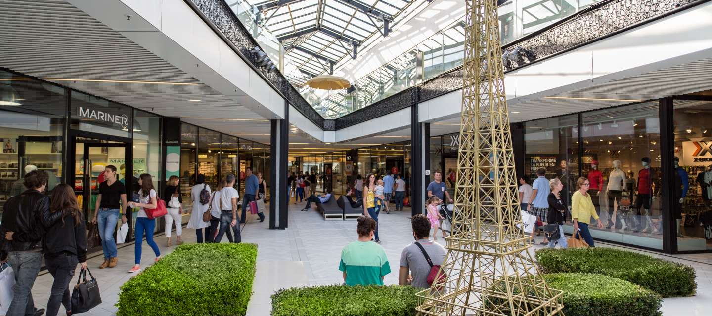 Centre Commercial One Nation, Les Clayes-sous-Bois