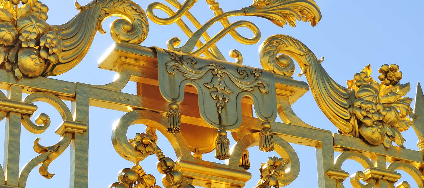 Domaine de Versailles, détail de la grille du Château