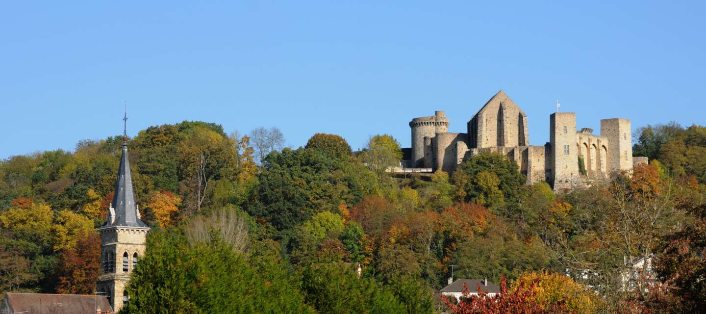Chevreuse Chateau de la Madeleine Parc naturel Regional