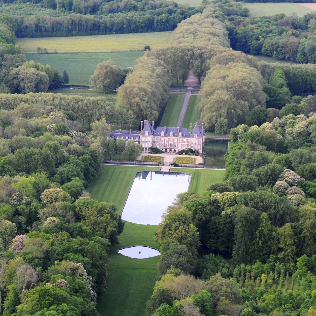 Château de Fontainebleau gardens, Paris, France