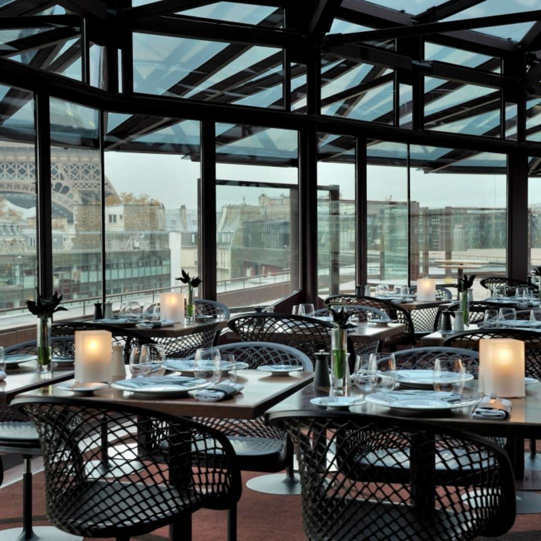 Les Ombres VisitParisRegion