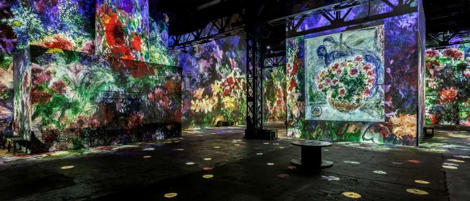 Exhibition Chagall, Paris - New York at the Atelier des Lumières