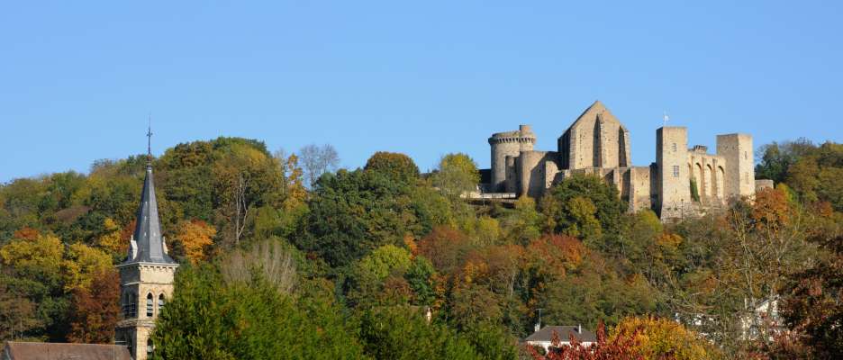 Chevreuse Chateau de la Madeleine Parc naturel Regional