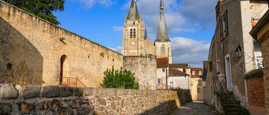 Saint-Germain-l&#039;Auxerrois Church in Dourdan