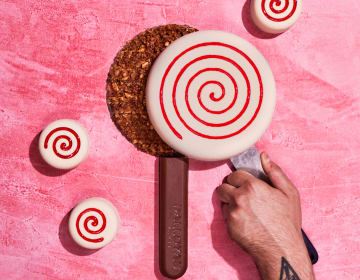 Dalloyau Faubourg, bûche "La Pomme d'Amour", 2021