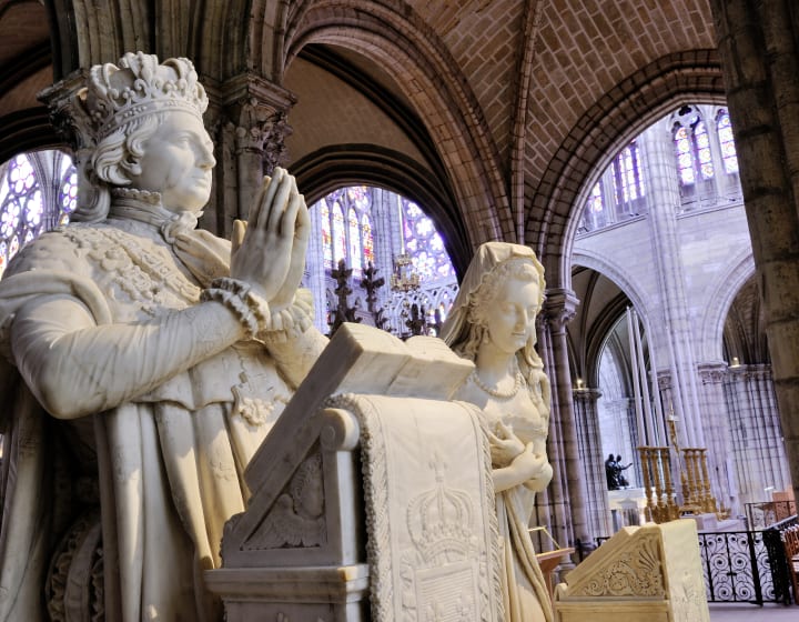 Basilique Cathedrale Saint-Denis Necropole royale la chapelle Saint-Louis les priants de Louis XVI et Marie-Antoinette 2017