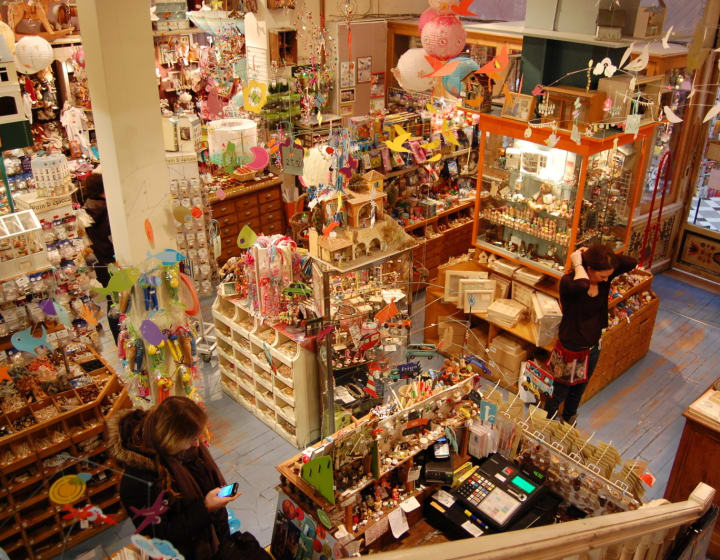 Intérieur du magasin de jouets Pain d&#039;épices