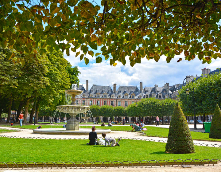 Square de la Place des Vosges, Paris