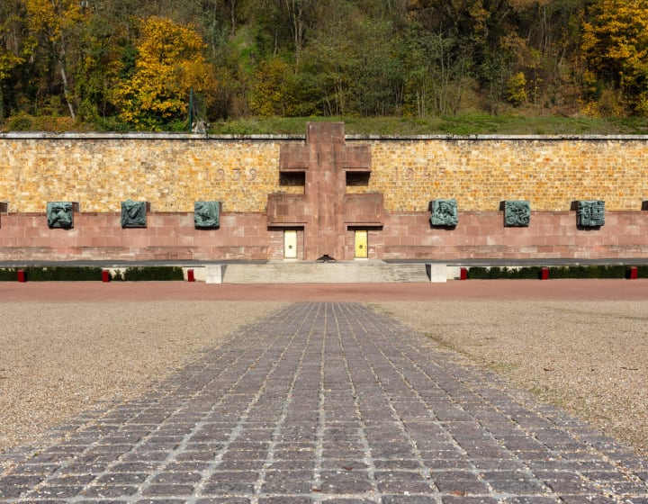 Croix de Lorraine du mémorial de la France combattante au Mont Valérien