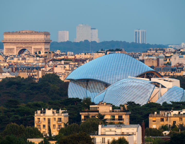 Paris: Louis Vuitton Gourmet Experience and Louvre Entry