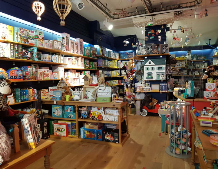 Bonhomme de Bois, boutique