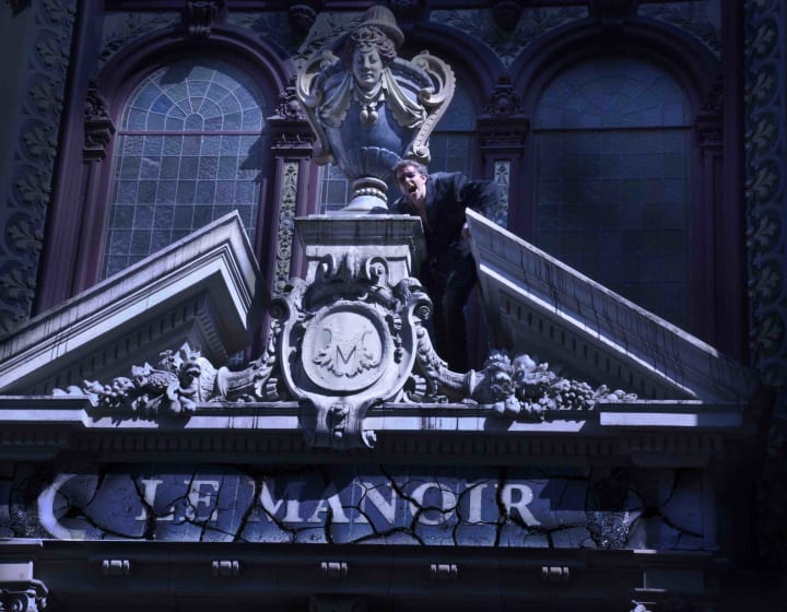 Le Manoir de Paris