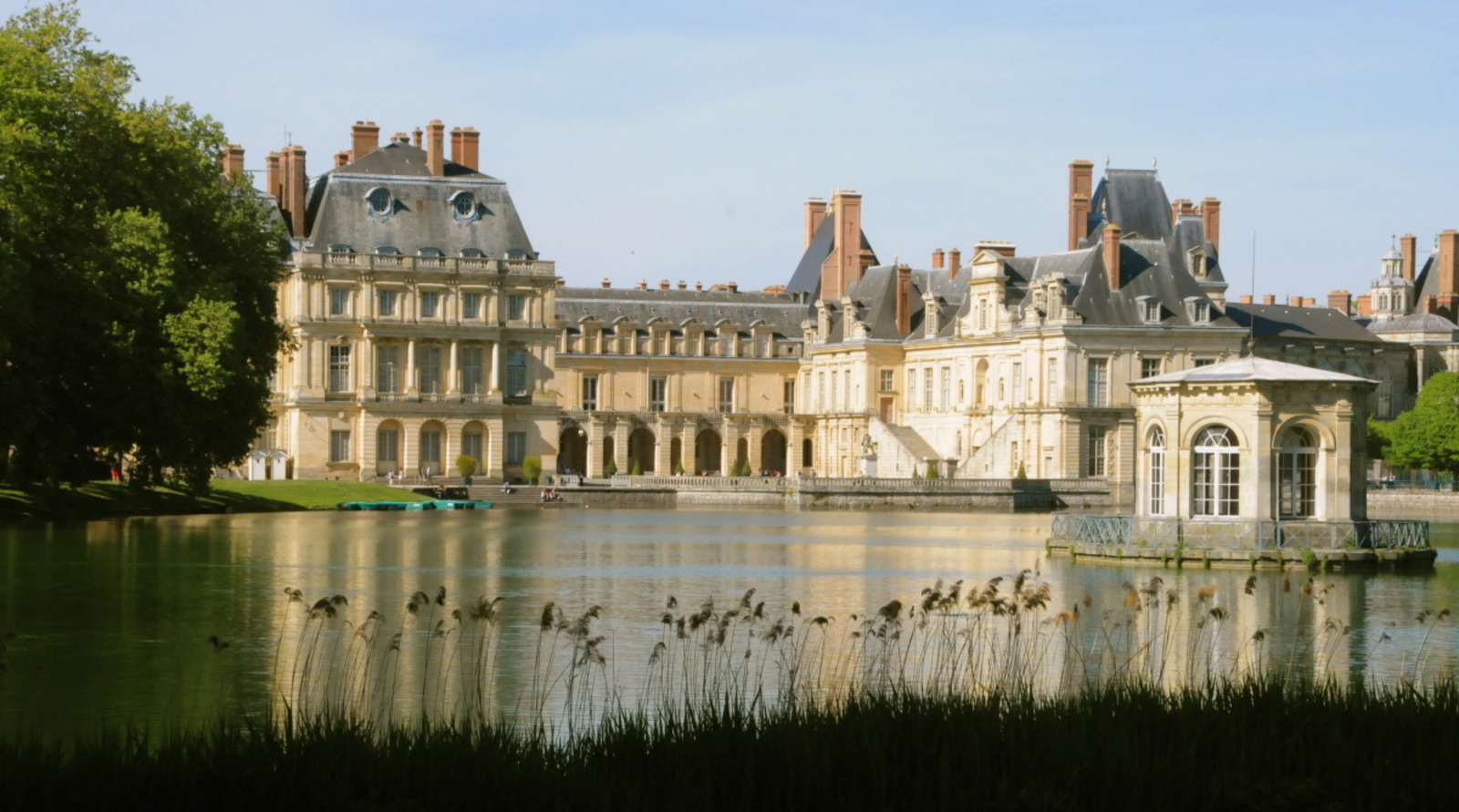 Château de Fontainebleau%252C étang des carpes. Château de Fontainebleau%252C étang des carpes.
