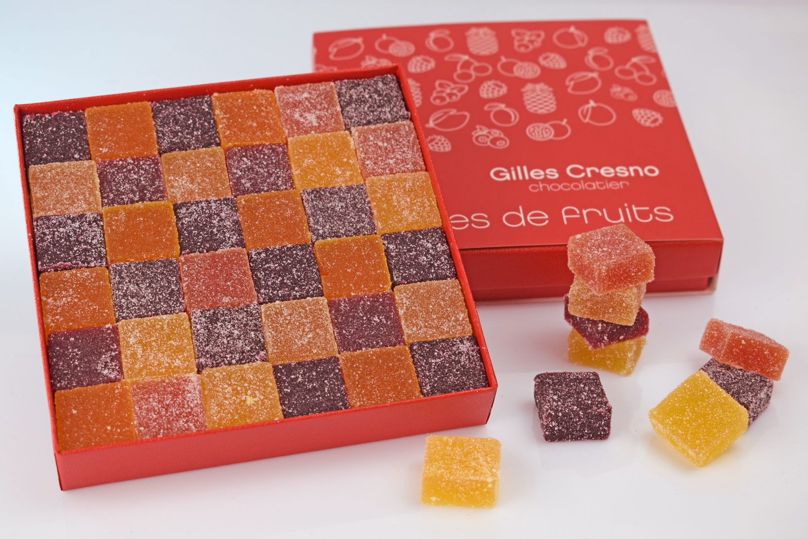 Boîtes de truffes nature et Grand Marnier%252C Gilles Cresno chocolatier%252C Rueil-Malmaison%252C 2017. Boîte de 36 pièces de pâtes de fruits%252C Gilles Cresno chocolatier%252C Rueil-Malmaison%252C 2017.
