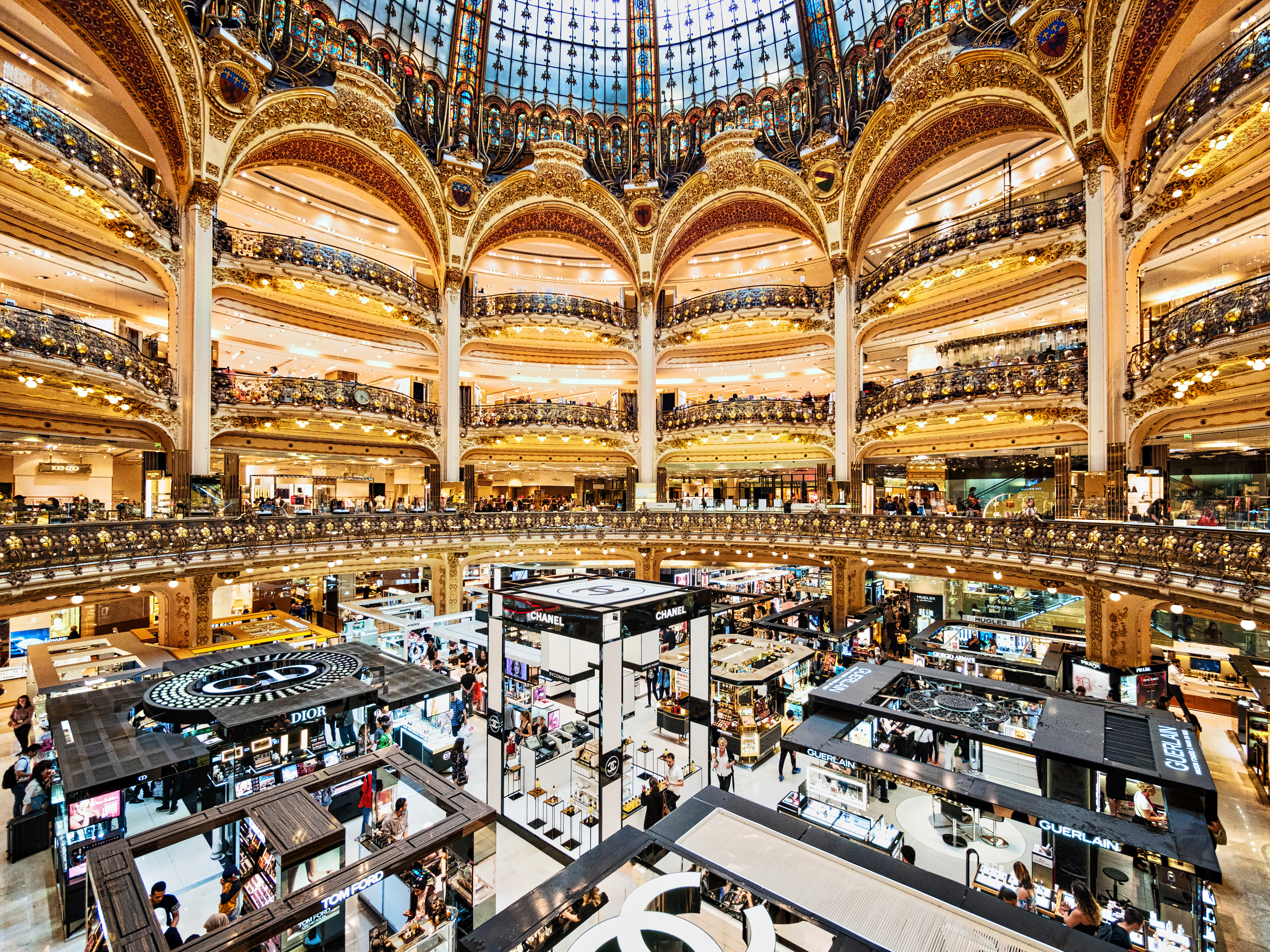 Galeries Lafayette%252C Paris 2017. Van Biesen %252F Ooshot %252F CRT Paris Ile-de-France